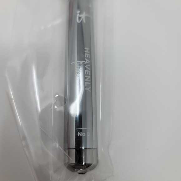 IT Cosmetics Special Edition Heavenly Luxe Brush Set Makeup Bag Travel Roll Pink - Picture 9 of 16